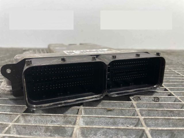 bontott SKODA SUPERB III Motorvezérlő