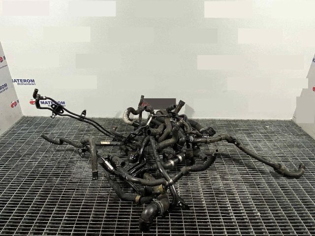 bontott SKODA SUPERB III Vízcső