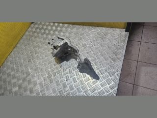 bontott SKODA SUPERB III Generátor Tartó Bak