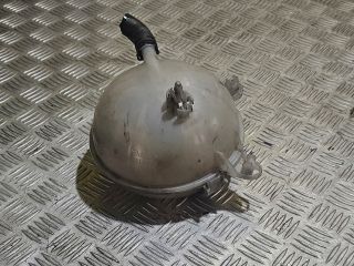 bontott SKODA SUPERB III Kiegyenlítő Tartály