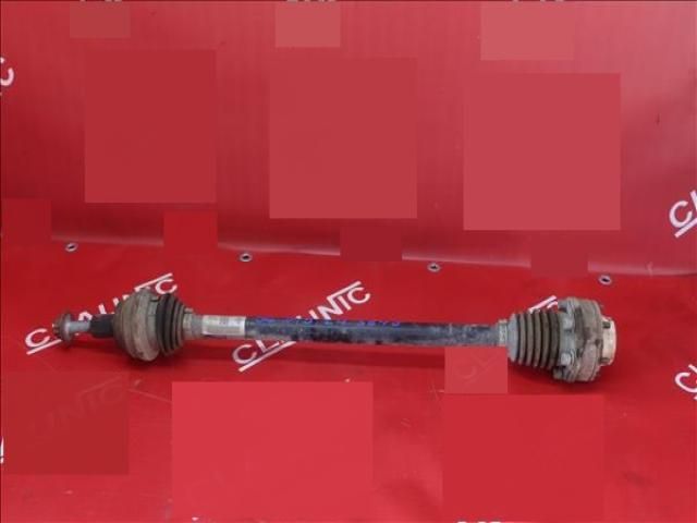 bontott SKODA SUPERB III Jobb hátsó Féltengely