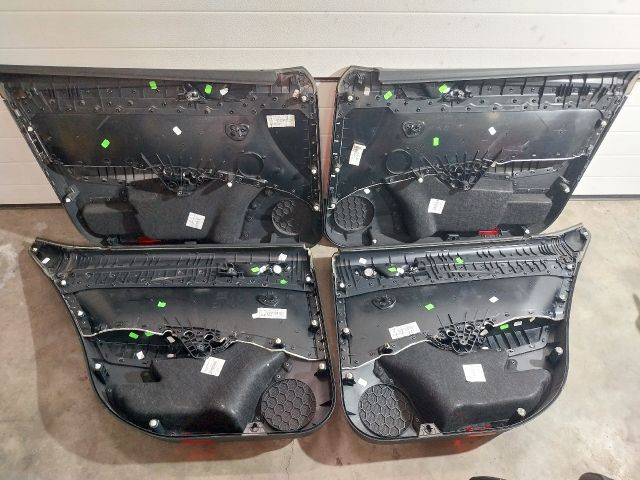 bontott SKODA SUPERB III Ajtó Kárpit Szett