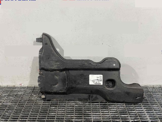 bontott SKODA SUPERB III Alsó Motorburkolat