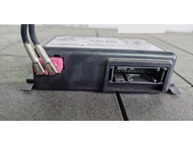 bontott SKODA SUPERB III Antenna Erősítő