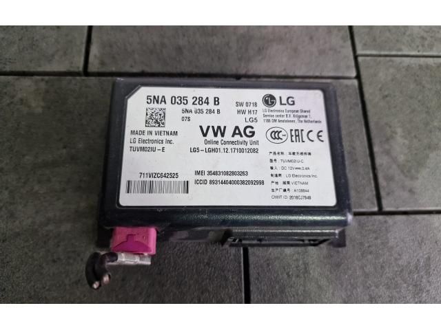 bontott SKODA SUPERB III Antenna Erősítő