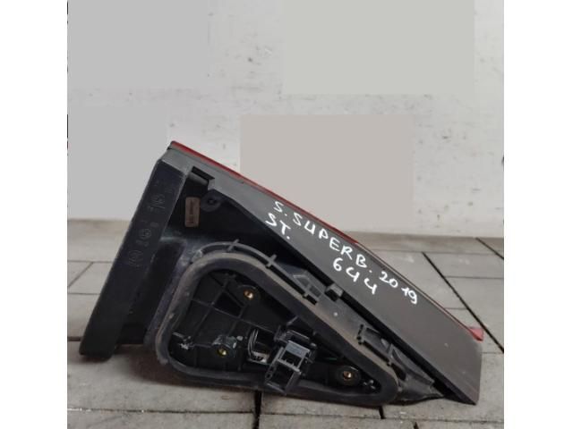 bontott SKODA SUPERB III Bal Belső Hátsó Lámpa