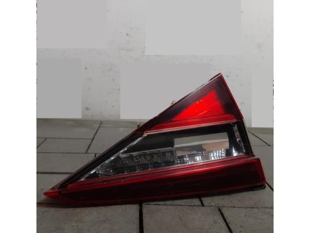 bontott SKODA SUPERB III Bal Belső Hátsó Lámpa