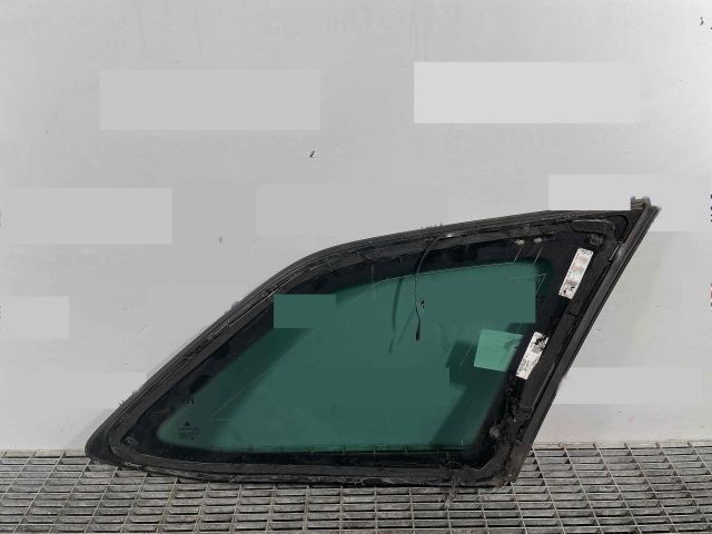 bontott SKODA SUPERB III Bal C Oszlop