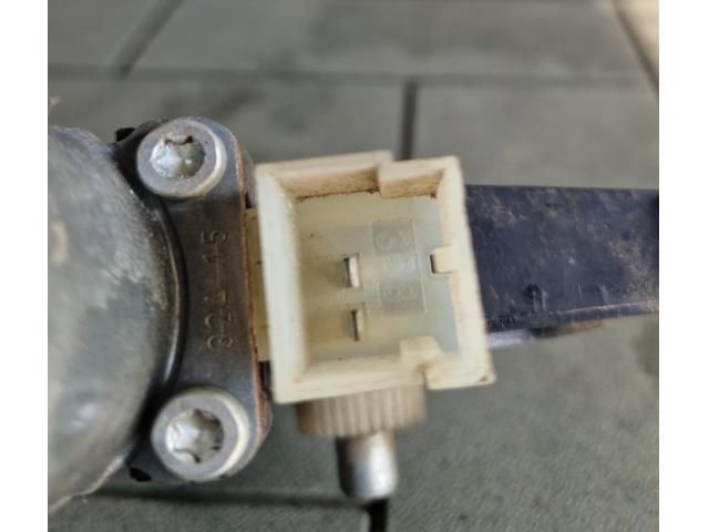 bontott SKODA SUPERB III Bal első Ablakemelő Motor