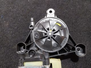 bontott SKODA SUPERB III Bal első Ablakemelő Motor