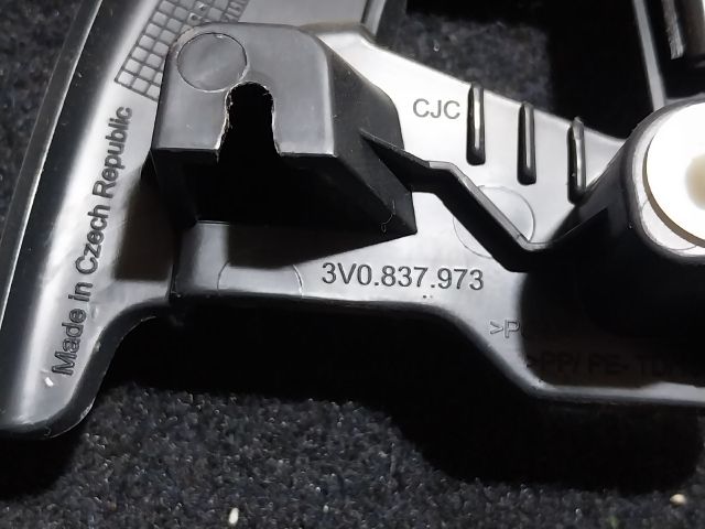 bontott SKODA SUPERB III Bal első Kis Hangszóró Burkolat