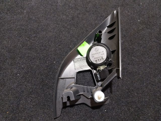 bontott SKODA SUPERB III Bal első Kis Hangszóró Burkolat