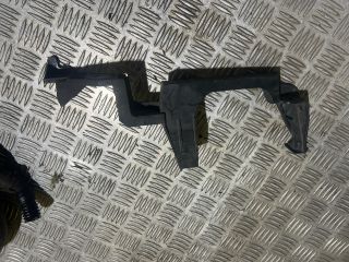 bontott SKODA SUPERB III Bal első Oldal Lökhárító Tartó (Műanyag)