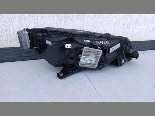 bontott SKODA SUPERB III Bal Fényszóró