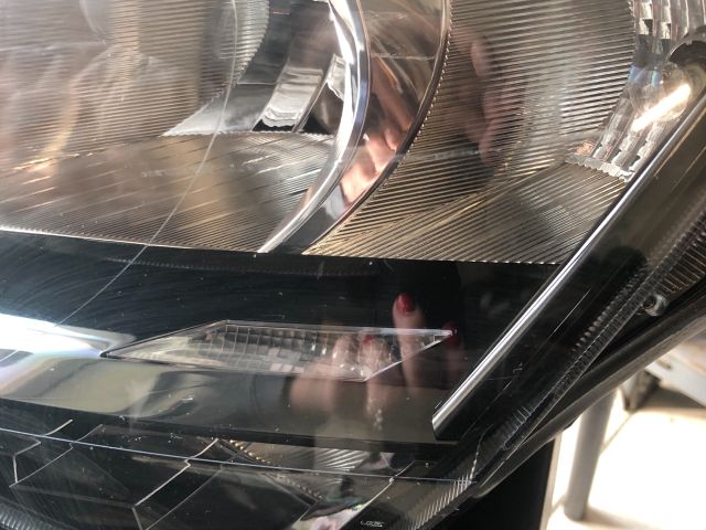 bontott SKODA SUPERB III Bal Fényszóró