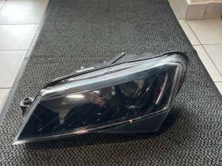 bontott SKODA SUPERB III Bal Fényszóró