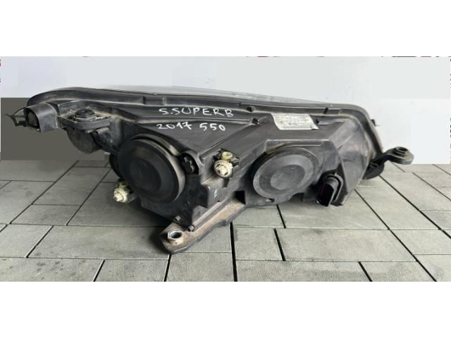 bontott SKODA SUPERB III Bal Fényszóró