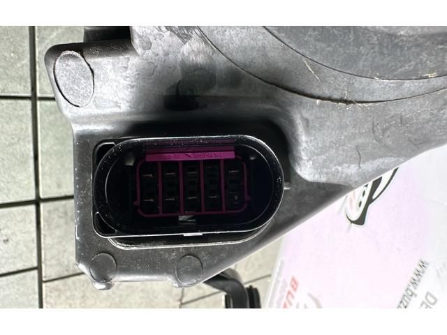 bontott SKODA SUPERB III Bal Fényszóró