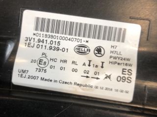 bontott SKODA SUPERB III Bal Fényszóró