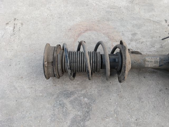 bontott SKODA SUPERB III Bal Gólyaláb Csonkállvánnyal