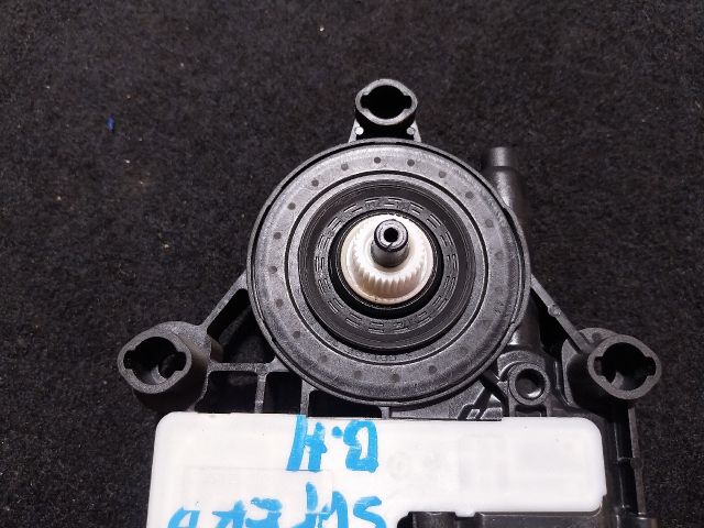 bontott SKODA SUPERB III Bal hátsó Ablakemelő Motor