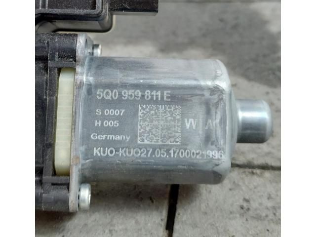 bontott SKODA SUPERB III Bal hátsó Ablakemelő Motor