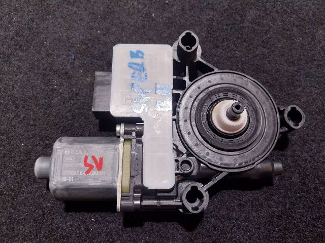 bontott SKODA SUPERB III Bal hátsó Ablakemelő Motor