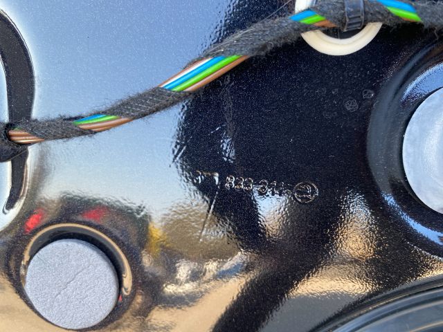 bontott SKODA SUPERB III Bal hátsó Ajtó (Részeivel)