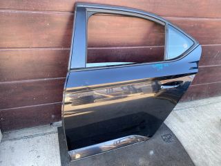 bontott SKODA SUPERB III Bal hátsó Ajtó (Részeivel)