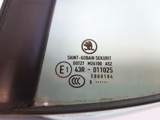 bontott SKODA SUPERB III Bal hátsó Fixüveg (Ajtóban)