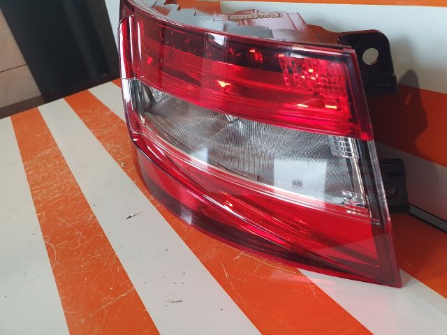 bontott SKODA SUPERB III Bal Hátsó Lámpa