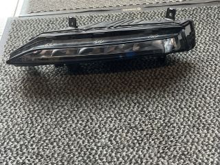 bontott SKODA SUPERB III Bal Ködfényszóró