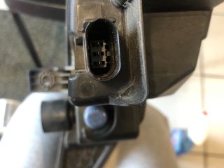 bontott SKODA SUPERB III Bal Ködfényszóró