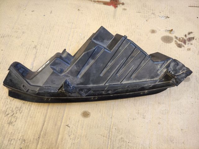 bontott SKODA SUPERB III Bal Ködfényszóró