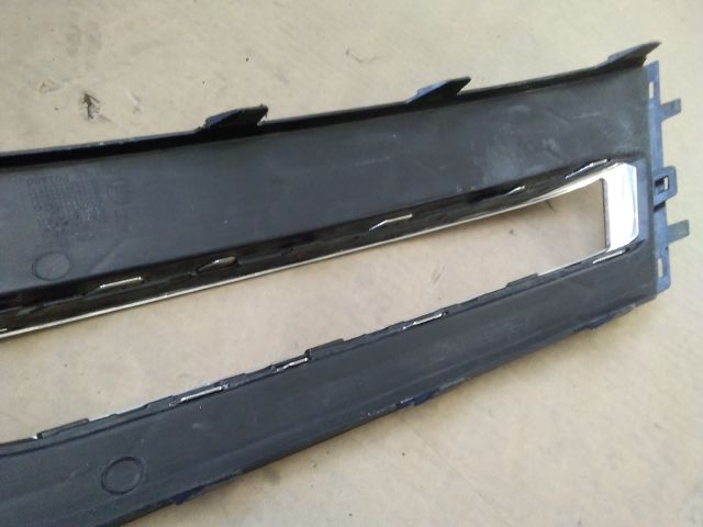 bontott SKODA SUPERB III Bal Ködlámpa Rács