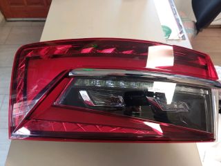 bontott SKODA SUPERB III Bal Külső Hátsó Lámpa