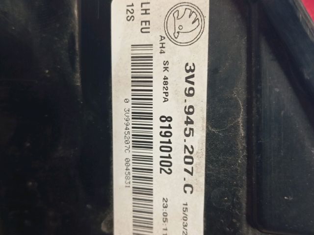 bontott SKODA SUPERB III Bal Külső Hátsó Lámpa