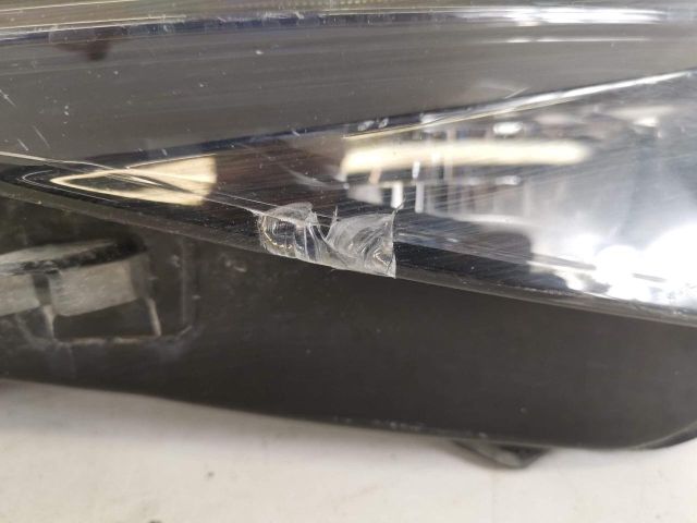 bontott SKODA SUPERB III Bal Ledes Fényszóró