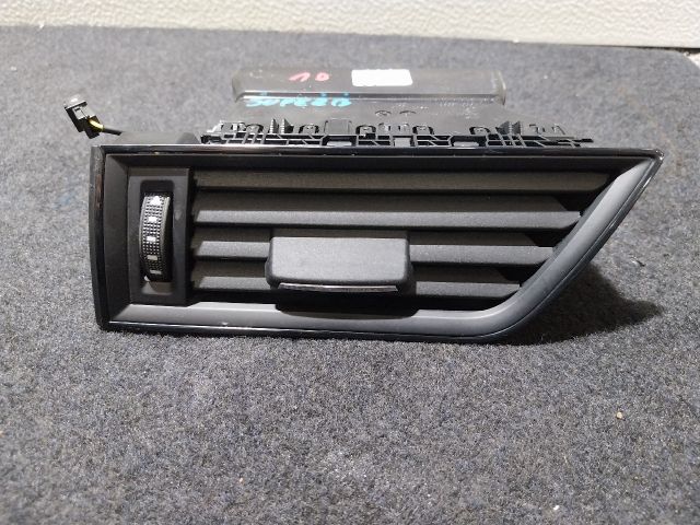 bontott SKODA SUPERB III Bal Szellőző