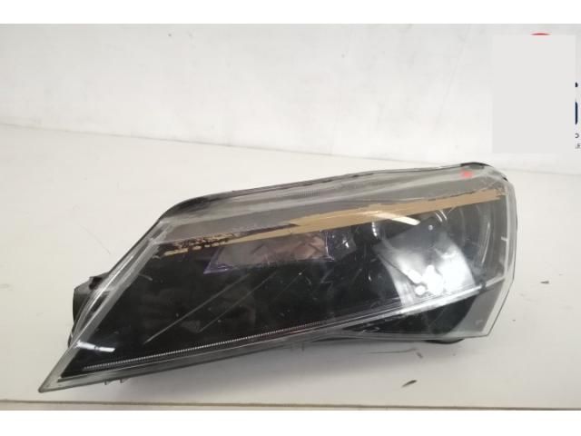 bontott SKODA SUPERB III Bal Xenon Fényszóró