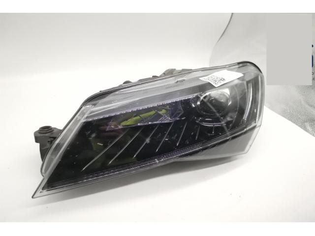 bontott SKODA SUPERB III Bal Xenon Fényszóró