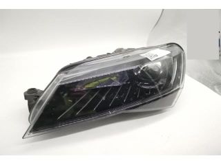 bontott SKODA SUPERB III Bal Xenon Fényszóró