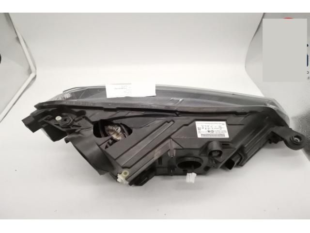 bontott SKODA SUPERB III Bal Xenon Fényszóró