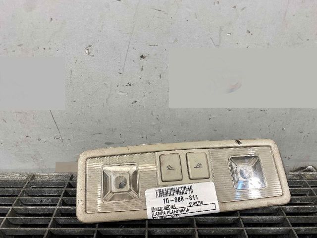 bontott SKODA SUPERB III Beltér Világítás Első