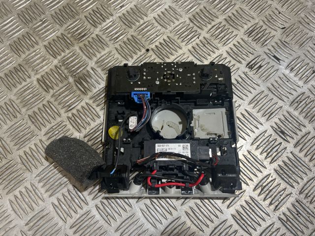 bontott SKODA SUPERB III Beltér Világítás Első