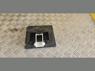 bontott SKODA SUPERB III Biztosítéktábla Utastér