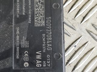 bontott SKODA SUPERB III Biztosítéktábla Utastér