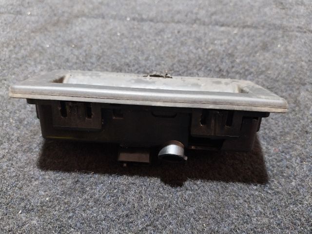 bontott SKODA SUPERB III Csomagtér Nyitó Kar / Gomb