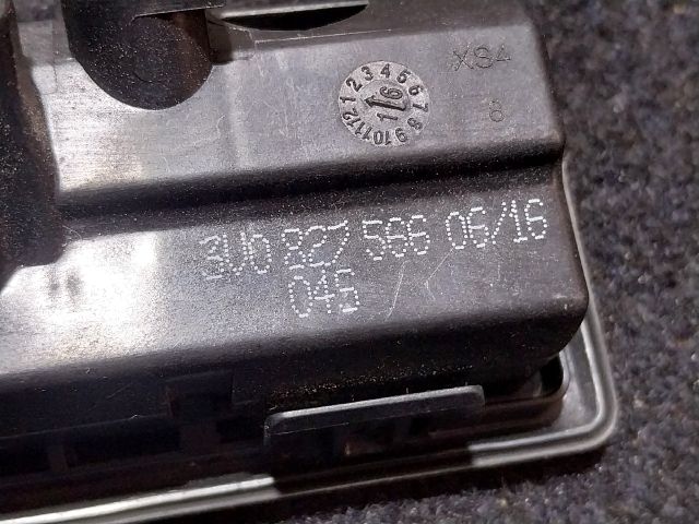 bontott SKODA SUPERB III Csomagtér Nyitó Kar / Gomb