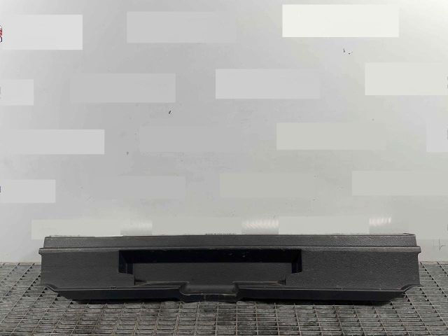 bontott SKODA SUPERB III Csomagtérajtó Díszléc